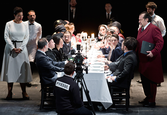 NABUCCO-verdi-opera-dijon-nov-2018-la-critique-par-classiquenews-presse-diner-a-table