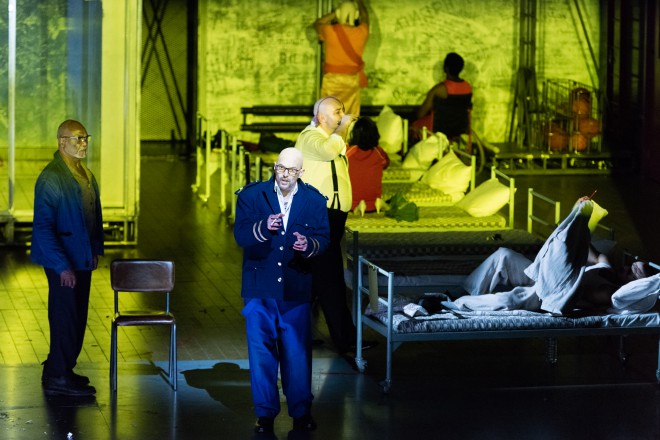 JANACEK maison des morts warlikowski opera de lyon critique opera classiquenews critique classiquenews opera musique classique