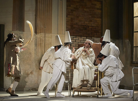 lully-moiliere-malade-imaginaire-arlequin-ballet-critique-opera-concert-marseille-la-criee-classiquenews