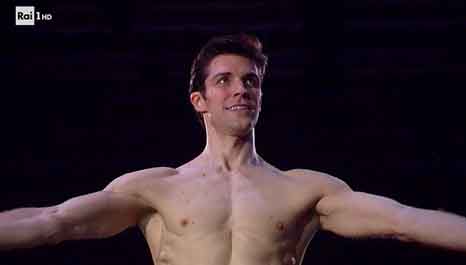roberto-bolle-scala-milano-rai-critique-danse-classiquenews-danseur-etoile