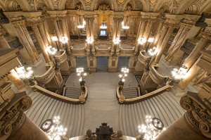 opera-garnier-vestibule-escalier