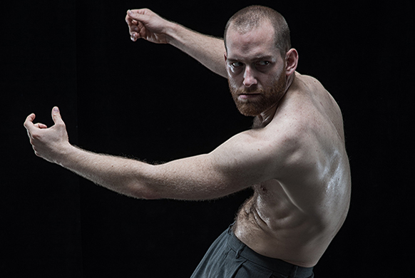 DV8-JOHN-compagnie-dance-danse-DV8-JOHN-octobre-2015-PARIS-salon-automne-classiquenews-582-390-une-homepage
