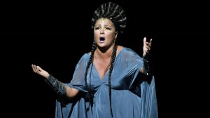 anna-netrebko-singt-in-schoenen-bildern-die-aida-41-72144985