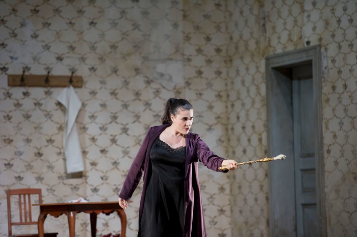 Cecilia-Bartoli-magicienne-Alcina-scene-Christof-Loy_critique opera compte rendu opera concert festival par classiquenews 0_728_485