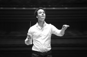 Gergely Madaras chef maestro concert critique classiquenews_1921 © Balazs Borocz _ Pilvax