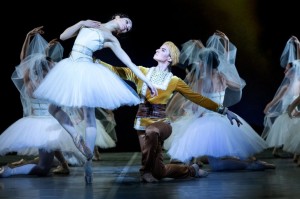 Staatsballett-Berlin-La-Bayadere-14-728x485