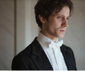 RAFAL-BLECZHAZ-piano-critique-piano-critique-opera-festival-concert-classiquenews-grange-de-meslay-critique-festival-classiquenews