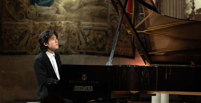 CRITIQUE, festival. PERALADA (Espagne). 38ème Festival Castell de Peralada (Iglesia del Carmen) le 3 août 2024. Récital de Yunchan Lim (piano).