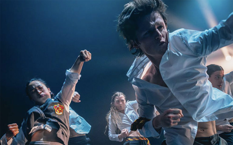 OPÉRA GRAND AVIGNON. DANSE, HOFESH SHECHTER : « From England with love », les 8 et 9 oct 2024 – danseurs de la compagnie « Shechter II ».