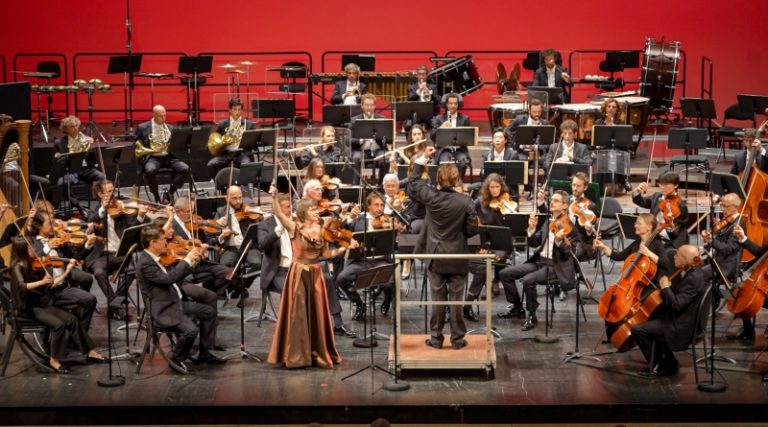 CRITIQUE, concert. MONTPELLIER, le 26 octobre 2024. RATNIECE / BRUCH / TCHAÏKOVSKI. Dorota Anderszewska (violon), Orchestre national Montpellier Occitanie, Ainārs Rubiķis (direction)