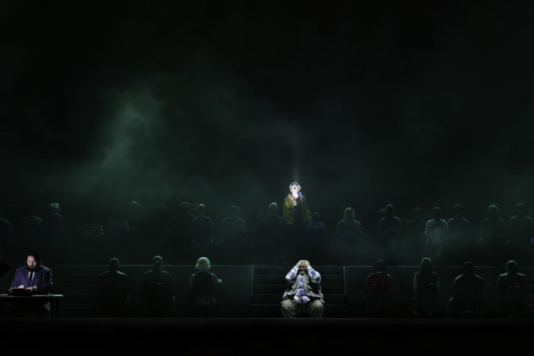 CRITIQUE, opéra. AMSTERDAM, De Nationale opera en ballet, le 9 octobre 2024. BRITTEN : Peter Grimes. I. Savage, J. Van Oostrum, L. Melrose… Barbora Horáková / Lorenzo Viotti.