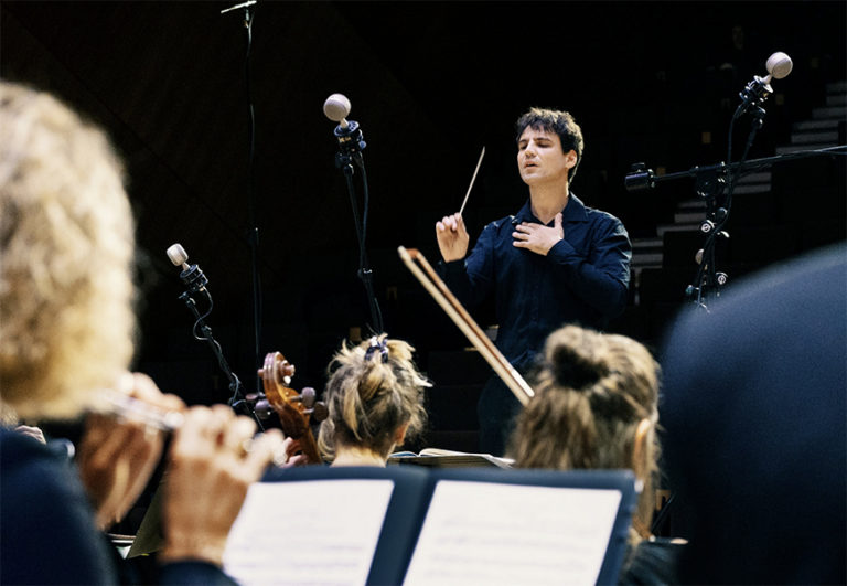 Orchestre CONSUELO. Nantes, Folle Journée, les 31 janvier puis 1er février 2025. Tchaikovski : Suite n°3, La tempête, Concert pour violon (Bomsori Kim), Victor-Julien Laferrière, direction