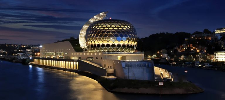 CRITIQUE, concert. BOULOGNE-BILLANCOURT, La Seine Musicale, le 17 novembre 2024. ZELENKA : Miserere / MOZART : Requiem. Collegium vocale 1704, Vaclav Luks (direction)