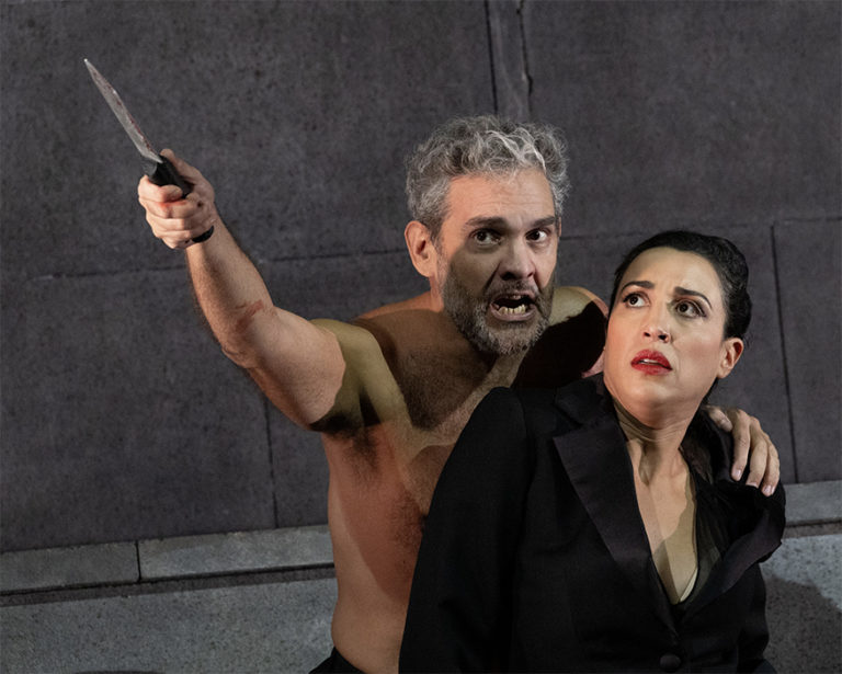 CRITIQUE, opéra. MASSY, Opéra, le 17 nov 2024. Ambroise THOMAS : Hamlet. Armando Noguera, Florie Valiquette, Ahlima Mhamdi, Kaelig Boché…Chœur d’Angers Nantes Opéra, Chœur de l’Opéra de Massy, Orchestre National d’Île de France, Hervé Niquet / Frank Van Laecke