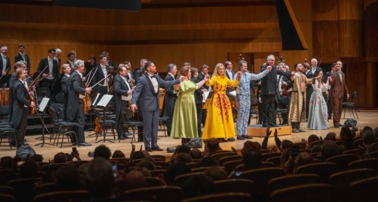 CRITIQUE, opéra. MONACO, Auditorium Rainier III, le 19 janvier 2015. MOZART : Don Giovanni. Davide Luciano, Antonio di Matteo, Maria Berengtsson, Edgardo Rocha, Tara Erraught, Peter Kellner… Orchestre du Wiener Staatsoper, Bertrand de Billy (direction)