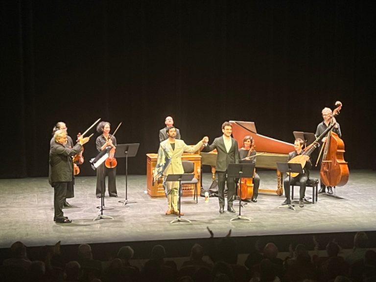 CRITIQUE, concert. AVIGNON, Opéra Grand Avignon, le 26 janvier 2025. VIVALDI / PERGOLESI : Stabat Mater. Paul Figuier (contre-ténor), Bruno de Sa (sopraniste), Ensemble Les Accents, Thibaut Noally (direction)