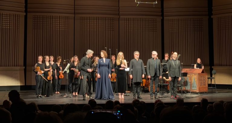 CRITIQUE, concert. PARIS, Théâtre des Champs-Élysées (Les Grandes Voix), le 18 janvier 2025. PERGOLESI : Stabat mater. L. Olivia, E. Zaïcik… Vincent Dumestre / Le Poème Harmonique.