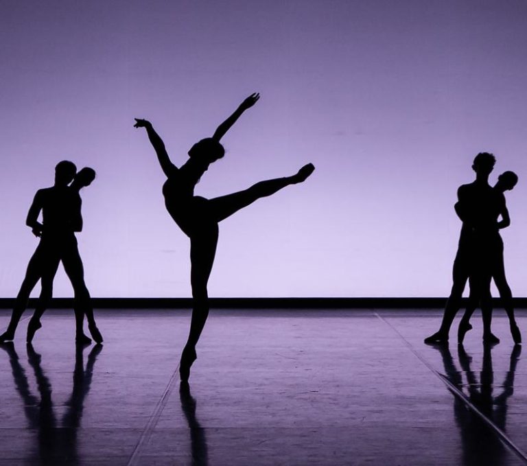 LIVE STREAMING, DANSE. Sam 1er mars 2025, 17h20 [Finlande, Helsinki] : La Bayadère, blushing, Fragments of time…