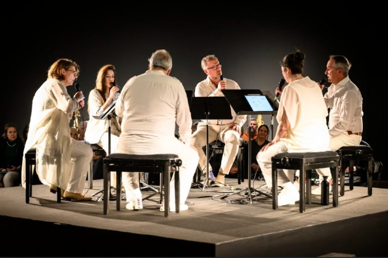 CRITIQUE, festival. MONACO, 55ème Printemps des Arts de Monte-Carlo (Galerie Hauser & Wirth), le 12 mars 2025. STOCKHAUSEN : « Stimmung ». Neue Vocalsolisten