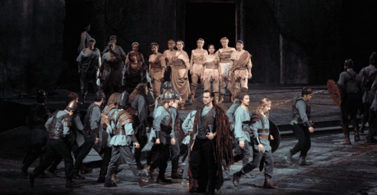 CRITIQUE, opéra. VENISE, Teatro La Fenice, le 16 mai 2025. VERDI : Attila. M. Pertusi, A. Bartoli, V. Stoyanov… Leo Muscato / Sebastiano Rolli