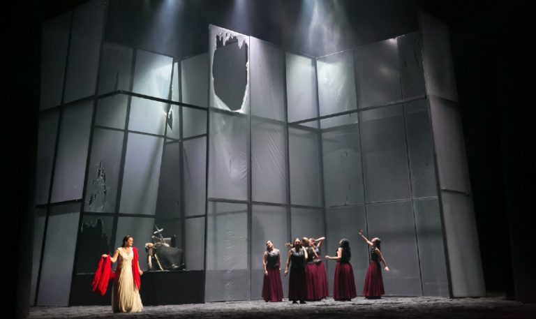 CRITIQUE, opéra. ISTANBUL, Atatürk Cultural Center, le 28 mai 2025. R. STRAUSS : Elektra. L. Kehayova, G. Rusekova, T. Bandalovska… Plamen Kartaloff / Evan-Alexis Christ