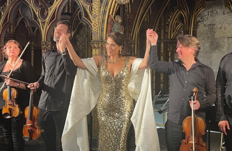 CRITIQUE, récital lyrique. PARIS, 3ème Festival Opéra Lyric & CO, (Sainte Chapelle), le 1er mai 2025. Fabienne Conrad (soprano), Classik Ensemble, David Braccini (violon et direction)