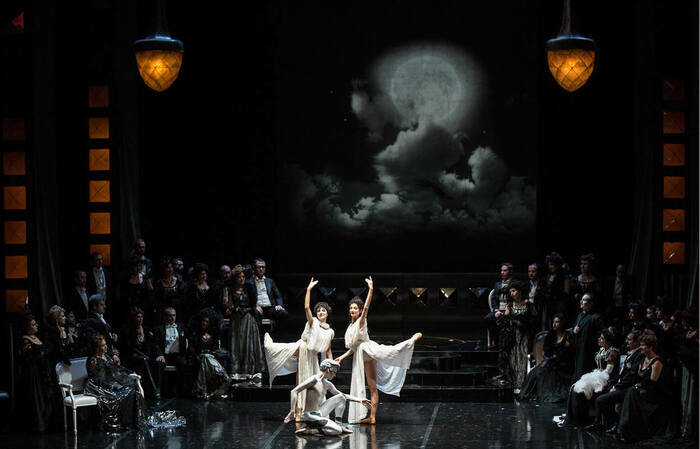 TOULOUSE, Théâtre du Capitole. CILEA : Adriana Lecouvreur (nouvelle production), du 20 au 29 juin 2025. Lianna Haroutounian, Judit Kutasi, José Cura… Ivan Stefanutti (mise en scène) /