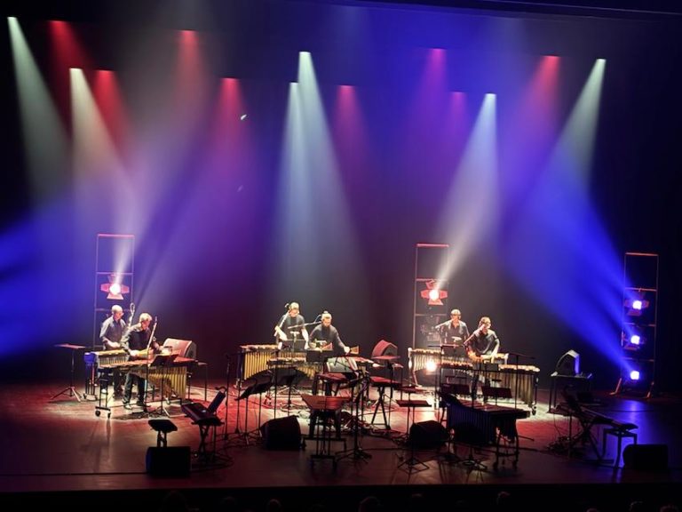 CRITIQUE, FESTIVAL Aujourd&rsquo;hui Musiques. PERPIGNAN, Scène nationale L’ARCHIPEL, le 14 novembre 2025. Concert d&rsquo;ouverture, soirée Steve Reich… LINKS, Rémi Durupt [direction]