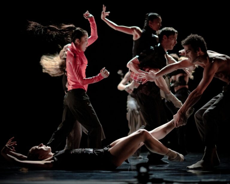 CRITIQUE, danse. PARIS, Théâtre du Châtelet, le 5 novembre 2025. GRAHAM 100 (programme A) par la Martha Graham Company