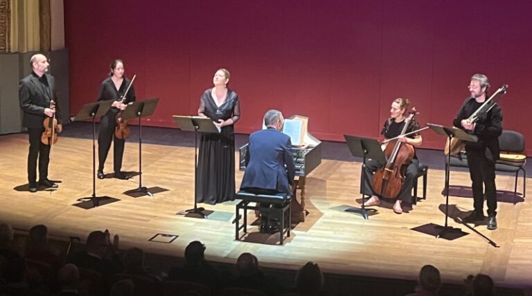 CRITIQUE, concert lyrique. AVIGNON, Opéra Grand Avignon, le 14 déc 2025. « Armida abbandonata ». Karine DESHAYES (soprano), Ensemble Les Paladins, Jérôme Corréas (direction)