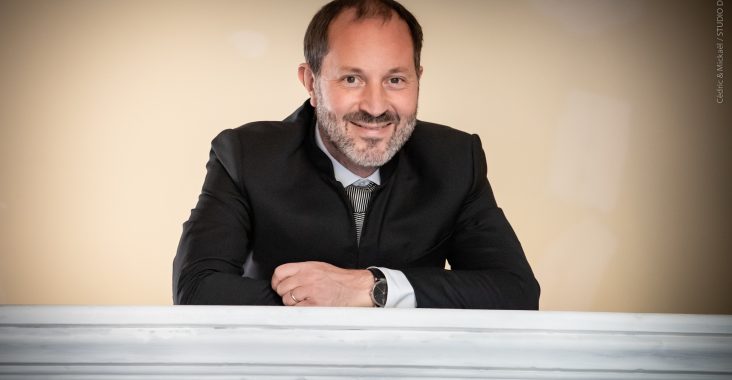 ENTRETIEN avec Frédéric ROELS, directeur de l’Opéra Grand Avignon. Les événements du Bicentenaire : Le Décaméron, Le Chant de la Terre, Awen, Hafla!, Turandot, La Belle Hélène…