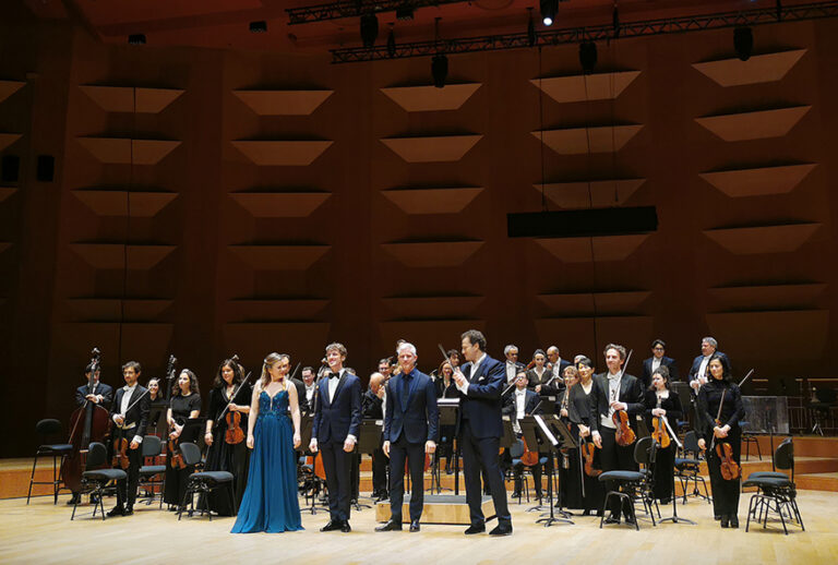 CRITIQUE, concert. LYON, Auditorium Maurice Ravel, le 18 décembre 2025. CHAUSSON, STRAVINSKY. Siobhan Stagg (soprano), Orchestre national de Lyon, Nikolaj Szeps-Znaider [direction]