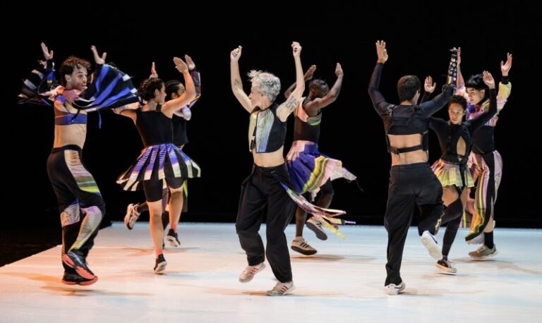 CRITIQUE, danse. AVIGNON, Festival « Les Hivernales » (Opéra Grand Avignon), le 13 février 2026. « Carcaça » par MARCO DA SILVA FERREIRA
