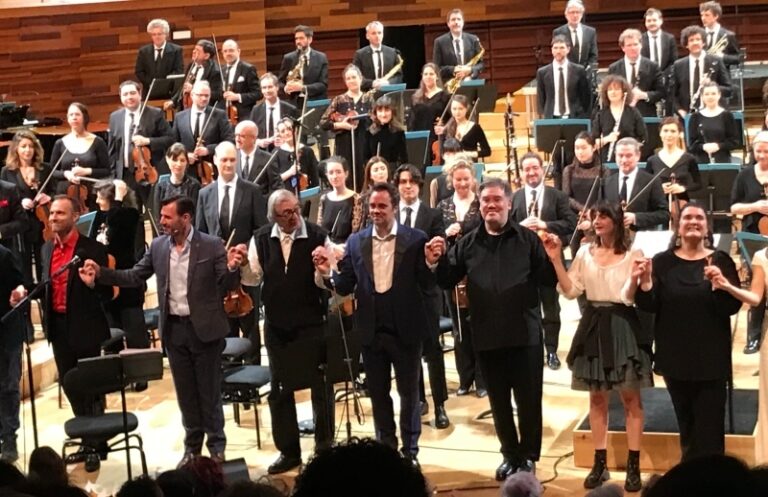 CRITIQUE, opéra (en version concertante). PARIS, Auditorium de Radio France, le 20 février 2026. HONNEGER : Jeanne d&rsquo;Arc au bûcher. Judith Chemla (Jeanne) ; Maîtrise, Choeur et Orchestre Philharmonique de Radio France, Alan Gilbert (direction)