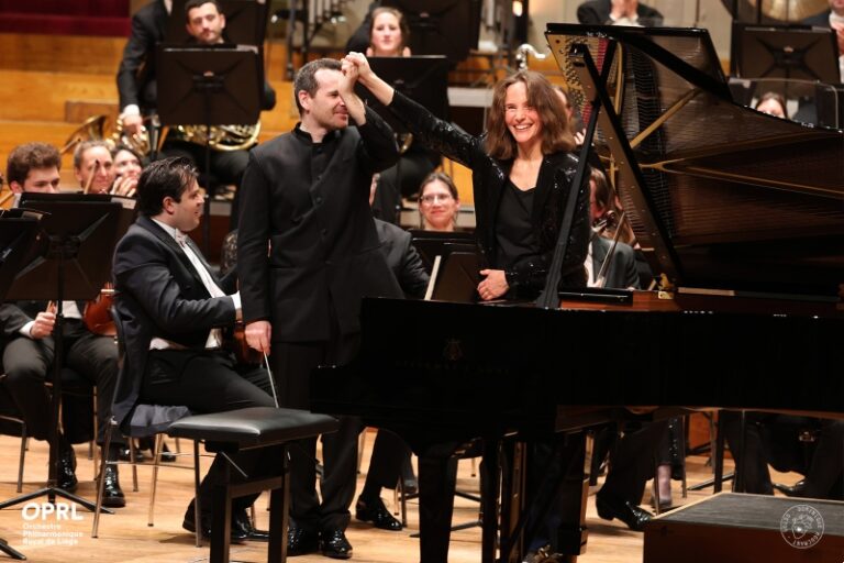 CRITIQUE, concert. LIEGE, Salle Philharmonique, le 28 février 2026. SALONEN / GERSHWIN / BARTOK. Orchestre Philharmonique Royal de Liège, Hélène Grimaud (piano), Lionel Bringuier (direction)