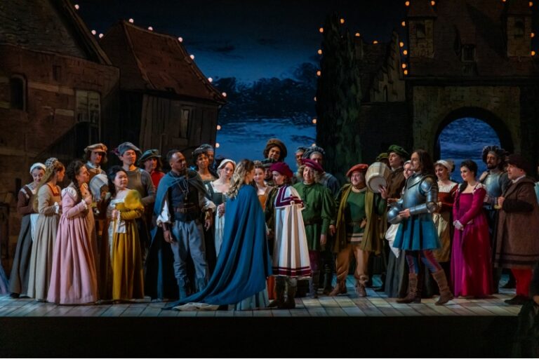 CRITIQUE, opéra. VERSAILLES, Opéra Royal, le 22 mars 2026. GOUNOD : Faust. J. Behr, V. Santoni, L. De Donato, A. Séguin, E. Pancrazi… Jean-Claude Berrutti / Laurent Campellone