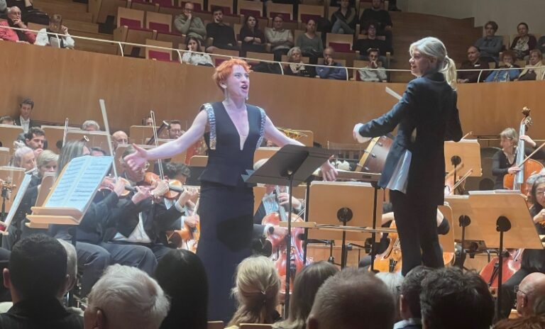 CRITIQUE, concert. BORDEAUX, Auditorium, le 5 mars 2026. MOUSSORGSKI / CHOSTAKOVITCH. Orchestre National Bordeaux Aquitaine, Olga Syniakova (mezzo), Keri-Lynn Wilson (direction)