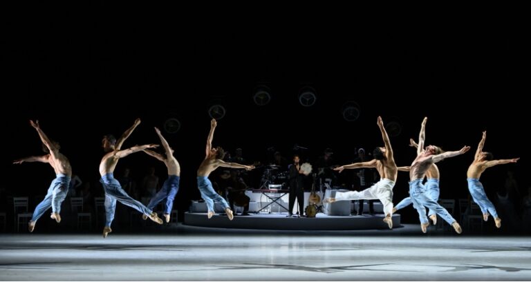 CRITIQUE, danse. MONACO, Grimaldi Forum, le 28 avril 2026. « Core Meu » par Jean-Christophe Maillot et les Ballets de Monte-Carlo