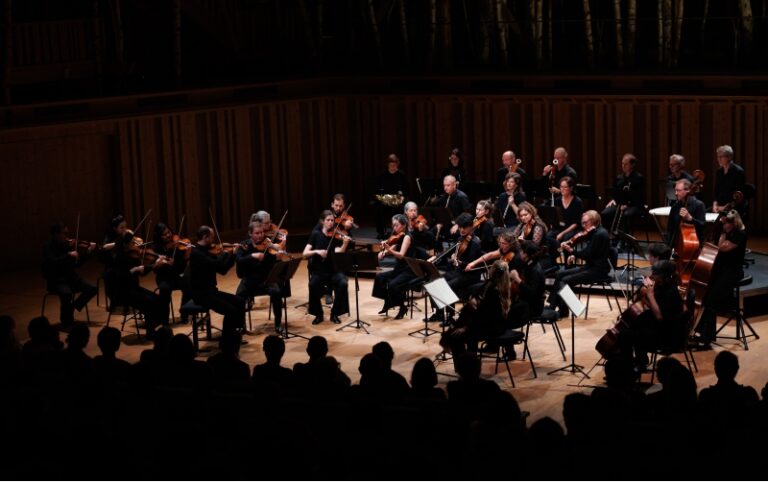 CRITIQUE, festival. EVIAN, Rencontres Musicales, le 25 juin 2026. KRAUS / MOZART. Sunwook Kim (piano), Camerata Salzburg, Guillaume Chilemme (direction)