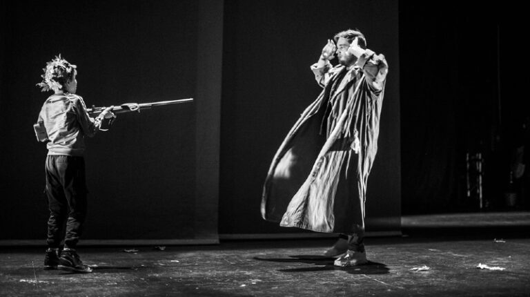 LIVE STREAMING opéra. MOZART : Die Zauberflöte (La Flûte enchantée) sur ARTE TV, sam 11 juillet 2026. Clément COGITORE / Leonardo Garcia ALARCON