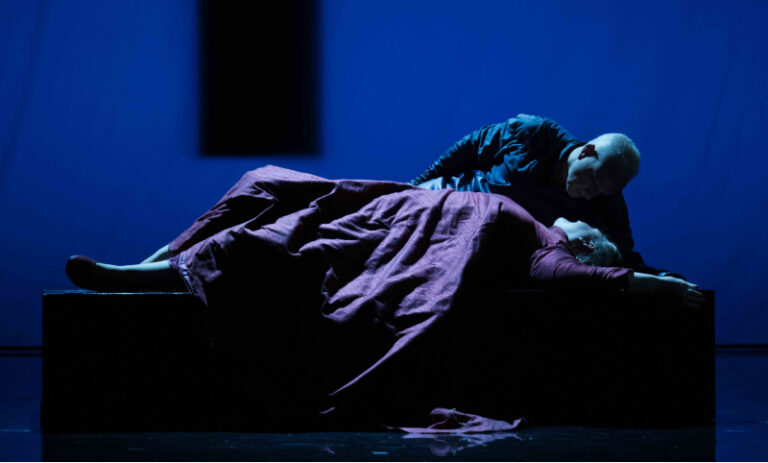 CRITIQUE, festival. MORETON-IN-MARSH, Longborough Festival Opera, le 12 juillet 2026. WAGNER : Tristan und Isolde. P. Wedd, C. Woodward, C. Carby, A. Miles, R. Hayward… Anthony NEGUS / Carmen JAKOBI