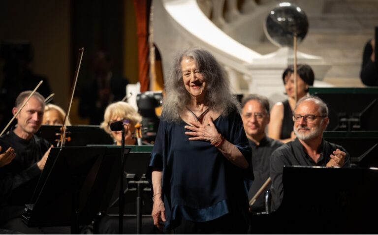 CRITIQUE, festival. MONACO, Concerts au Palais Princier, le 26 juillet 2026.PROKOFIEV / DE FALLA. Martha Argerich (piano), Orchestre Philharmonique de Monte-Carlo, Charles Dutoit (direction)