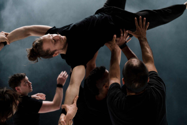 CRITIQUE, festival. ANGLET, 36e festival « Le Temps d’aimer la Danse » (Théâtre du Quintaou), le 12 septembre 2026. « Contre-Nature » par Rachid OURAMDANE et la Compagnie de Chaillot