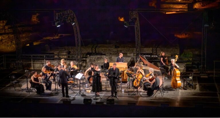 CRITIQUE, festival. ST REMY DE PROVENCE, 11ème Festival de Glanum (Site Archélologique), le 16 juillet 2026. VIVALDI / PERGOLESI. Philippe JAROUSSKY (contre-ténor), Gwendoline BLONDEEL (soprano), Ensemble Les Accents, Thibault NOALLY (direction)