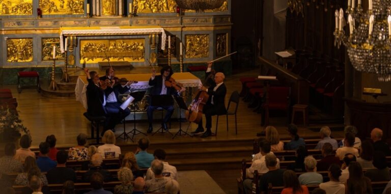 CRITIQUE, festival. 3ème CHAMONIX VALLEE CLASSICS FESTIVAL (Eglise Saint-Michel), le 30 juillet 2026. CHOSTAKOVITCH & TCHAÏKOVSKY par le Quatuor DANEL