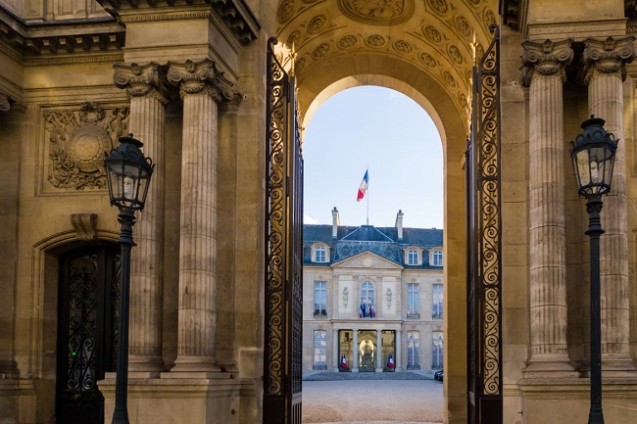 LETTRE au Président de la République. Les principales entités culturelles françaises alertent sur l’extrême fragilité des acteurs culturels en France
