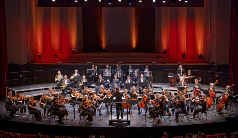 CRITIQUE, concert. NANTES, Auditorium Debussy, le 18 sept 2026. SCHUBERT / BEETHOVEN / HAYDN. Orchestre National des Pays de la Loire, Roberto Forès Veses (direction)