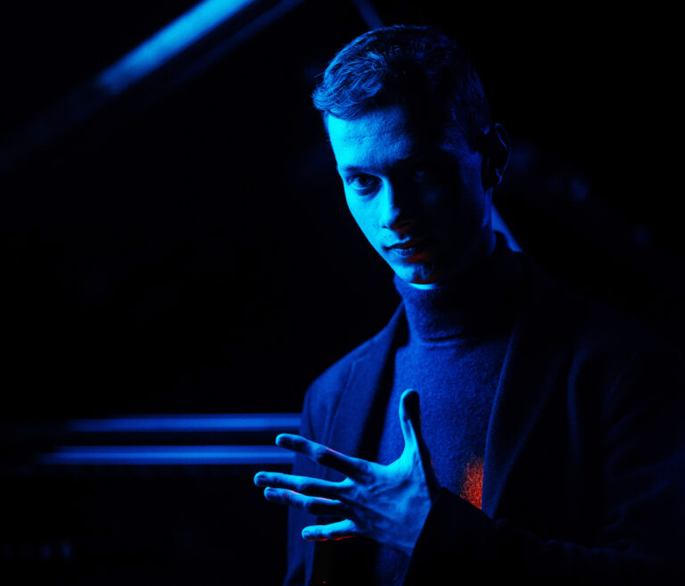ENTRETIEN avec le pianiste Gabriel DURLIAT, à propos de son nouvel album Le Tombeau de Ravel …
