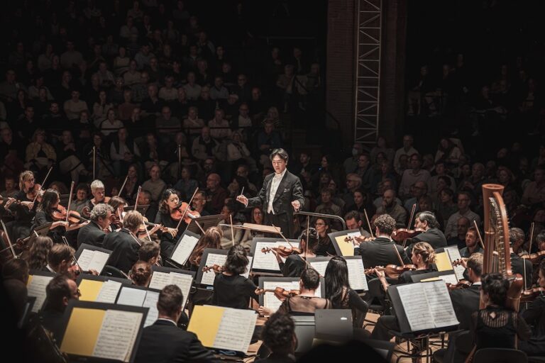 CRITIQUE, concert. TOULOUSE, Halle-aux-Grains, le 8 octobre 2026. SAY / R. STRAUSS / RIMSKI-KORSAKOV. Nelson GOERNER (piano), Orchestre national du Capitole, Lio KUOKMAN (direction)