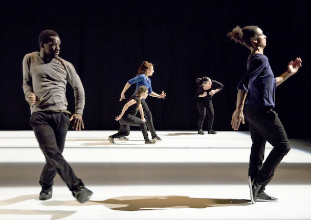 OPÉRA DE MASSY, danse. Ven 9, sam 10 oct 2026.  » Promenade obligatoire « , Compagnie par Terre / Anne  Nguyen (chorégraphie)